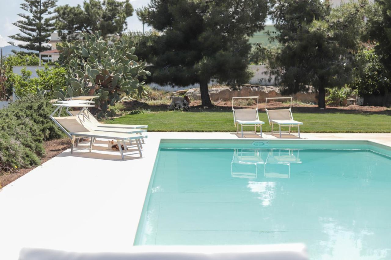 Villa Dyria Exclusive Swimming Pool Монополі Екстер'єр фото