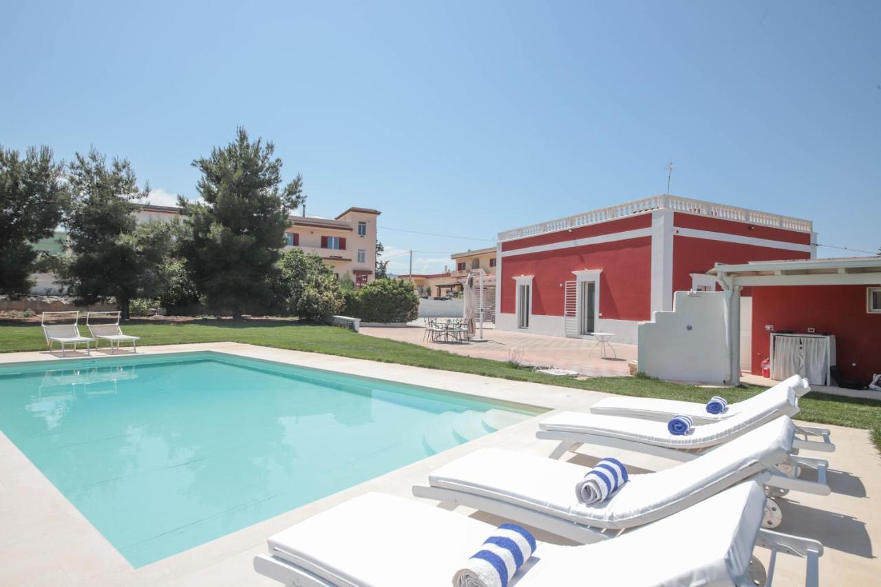 Villa Dyria Exclusive Swimming Pool Монополі Екстер'єр фото